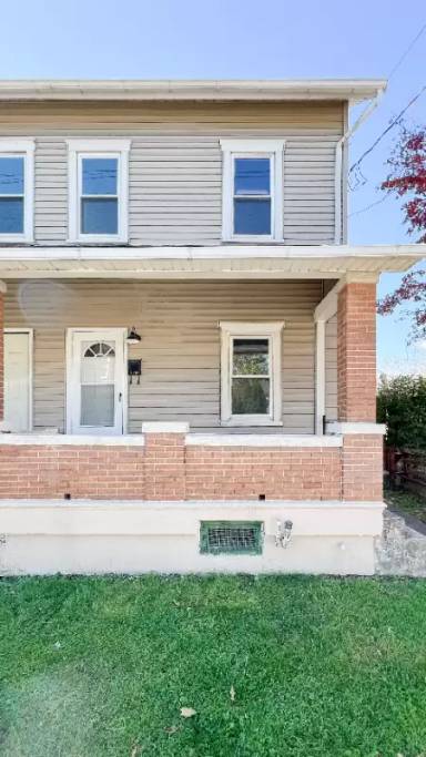 Main picture of 1396 Newport Ave