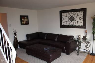 Main picture of 376 Ripka St