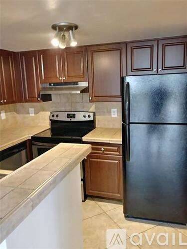 Main picture of 1739 Village Blvd