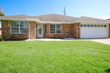 Main picture of 4658 Sunsail Cir