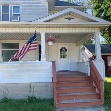 Main picture of 208 S Main St
