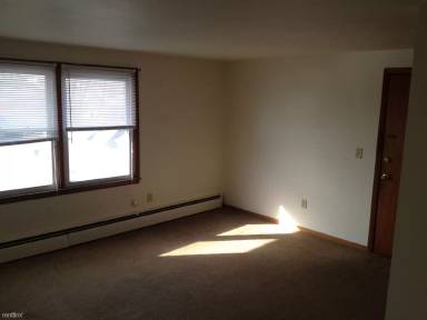 Main picture of 131 Hasbrouck St