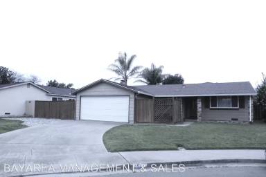 Main picture of 2817 Zinnia Ct