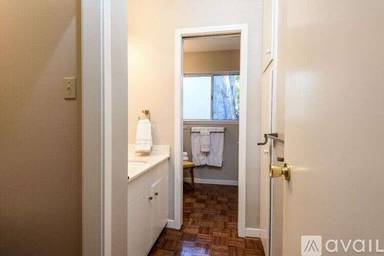 Main picture of 143 Los Robles Dr