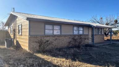 Main picture of 3900 Parkway Rd