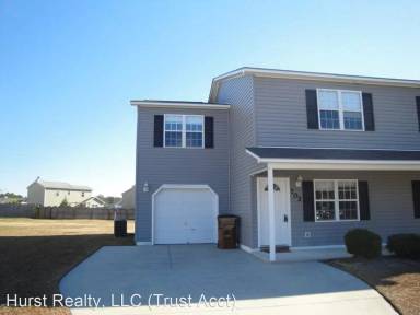 Main picture of 102 E Coopers Ct