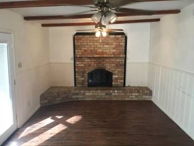 Main picture of 2626 Woodard St