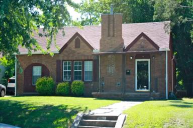 Main picture of 1516 S Florence Pl