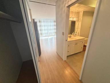 Main picture of Holiday Manor Condominium