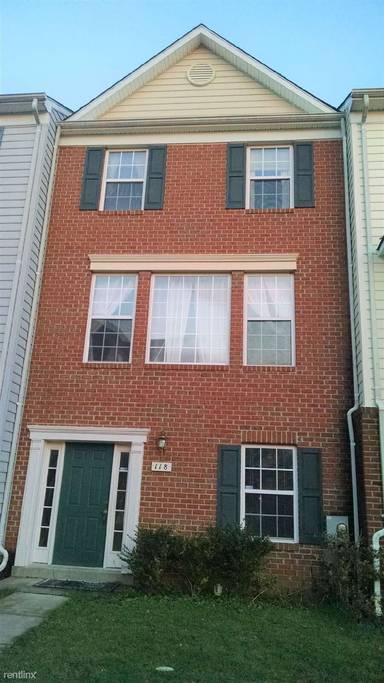 Main picture of 100 Penwick Cir