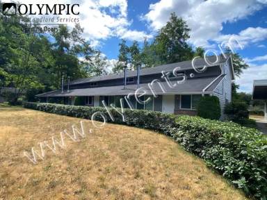 Main picture of 7525 Trails End Dr SE