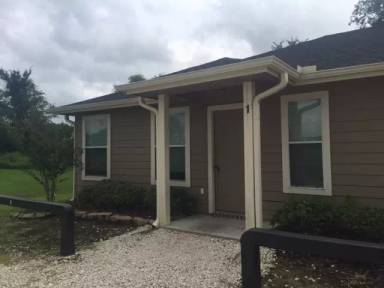 Main picture of 200 E Crosby St