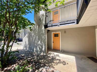 Main picture of 935 La Posada Dr
