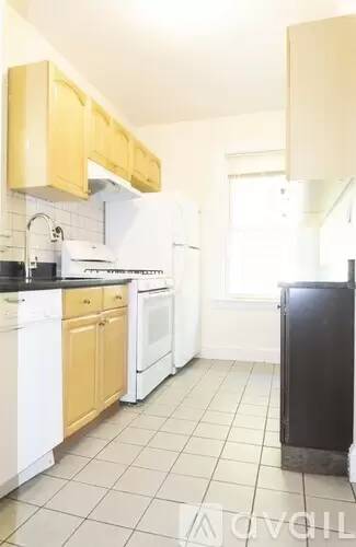 Main picture of 1789 Commonwealth Ave