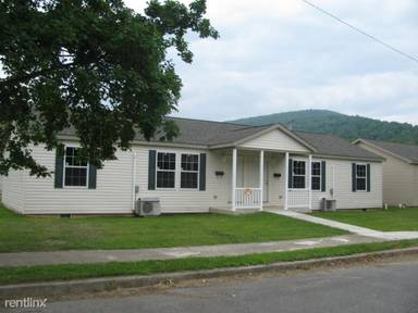 Main picture of 217 W Walnut St