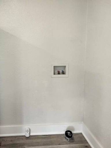 Main picture of 305 S Avenue D