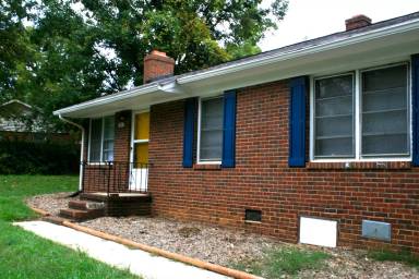 Main picture of 3121 Iredell Dr
