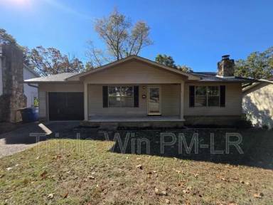 Main picture of 216 Windhill Dr
