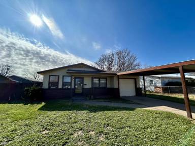 Main picture of 301 53rd St