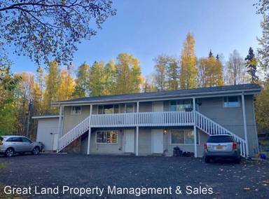 Main picture of 16845 Young Dr