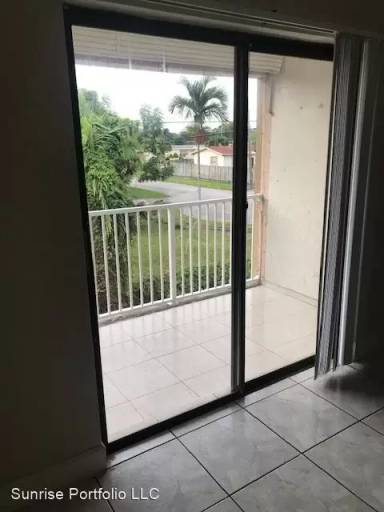 Main picture of 5980 NW 16th Pl