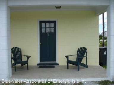 Main picture of 2407 Emerald Dr