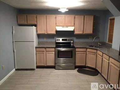Main picture of 12 Village Pl