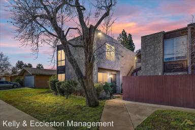 Main picture of 6000 Almendra Ave