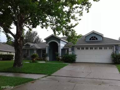 Main picture of 208 Willow Bend Dr