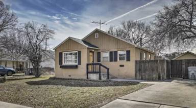 Main picture of 4213 W Clark St