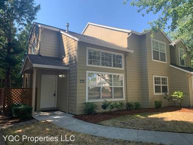 Main picture of 6002 NE 35th Cir