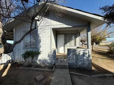 Main picture of 200 Fillmore St