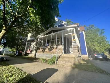 Main picture of 839 Alpine Ave NW