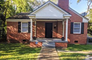 Main picture of 22 W Cromwell St