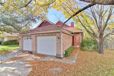 Main picture of 6716 Windrift Way