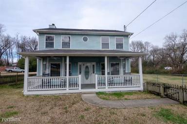Main picture of 114 Fairground St