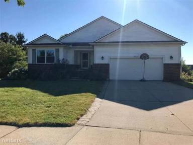 Main picture of 4253 Woodcrest Ct