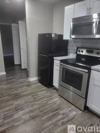 Main picture of 2148 Brookfield Ave