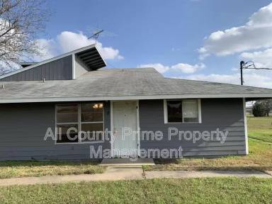 Main picture of 500 S Austin Rd