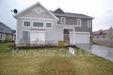 Main picture of 1867 W Trail Heights Dr
