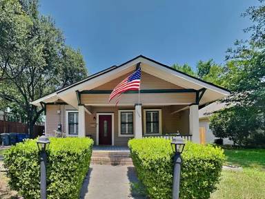 Main picture of 1004 Moreland Ave