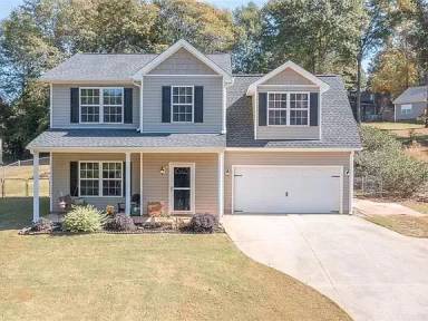 Main picture of 305 Lake Forest Cir