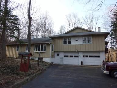 Main picture of 1518 W G Ave