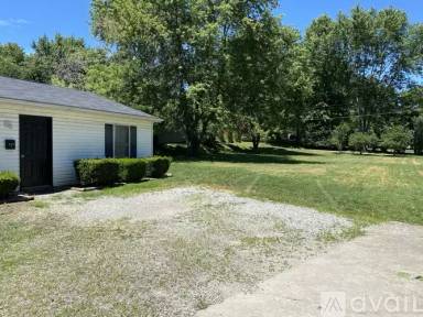 Main picture of 816 E Henry St