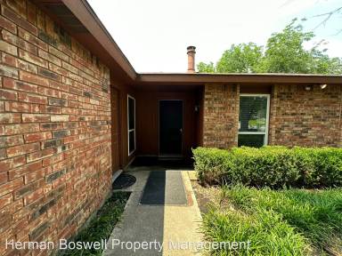 Main picture of 1921 Baywood Ln