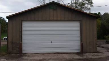 Main picture of 40 Crystal St