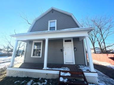 Main picture of 4036 Lafayette St