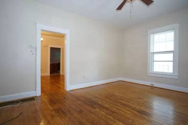 Main picture of 111 Evans St