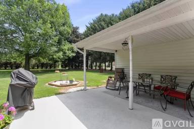 Main picture of 5700 Honey Rock Rd