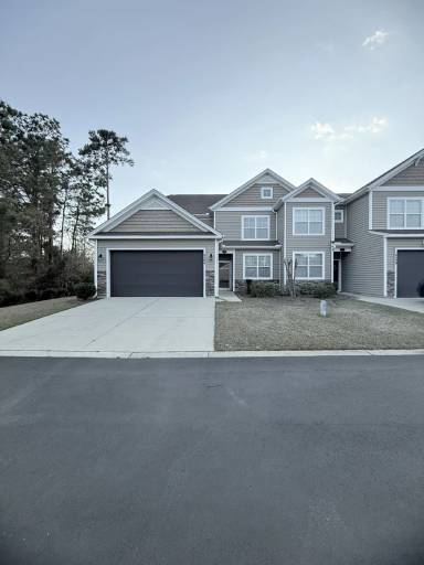 Main picture of 220 Machrie Loop